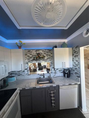 3431 NW 50th Avenue 305, Lauderdale Lakes, FL 33319