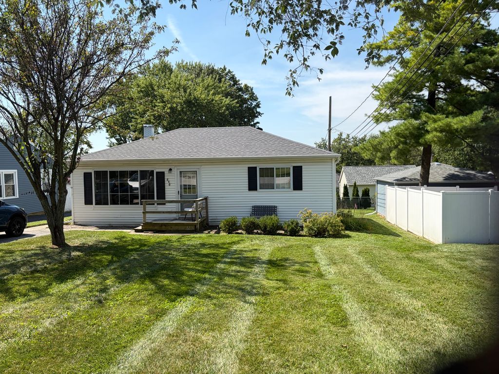 846 3rd Avenue, Geneva, IL 60134