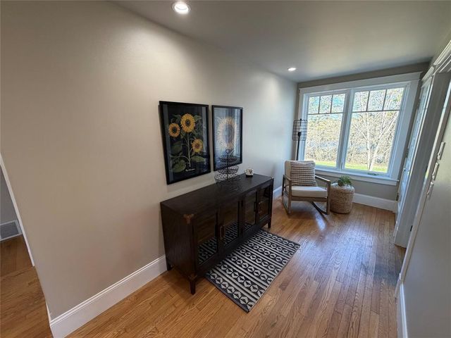 1527 Deerfield Road, Eau Claire, WI 54703