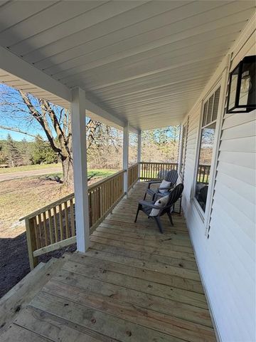 1527 Deerfield Road, Eau Claire, WI 54703