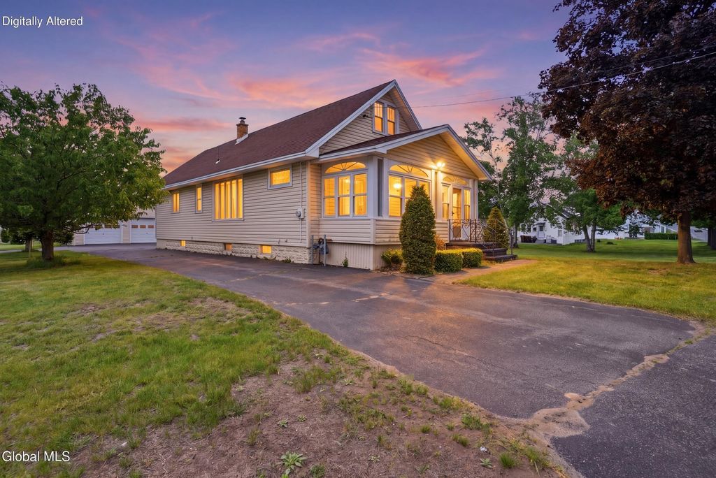 113 Mariaville Road, Rotterdam, NY 12306