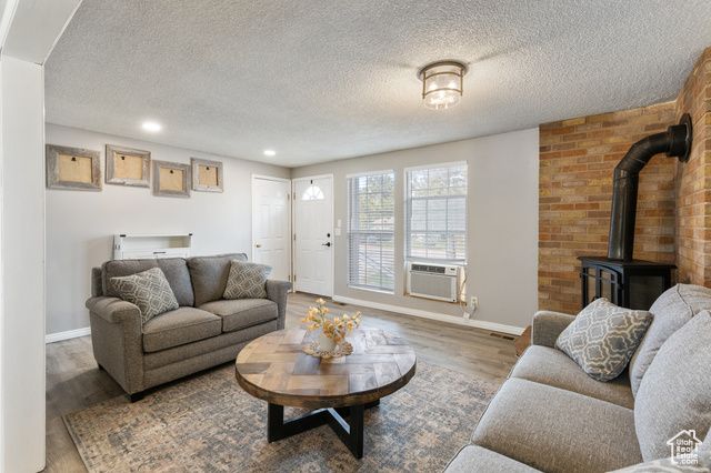 598 E BLUE SKY DR, Enoch, UT 84721