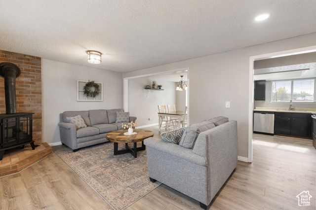 598 E BLUE SKY DR, Enoch, UT 84721