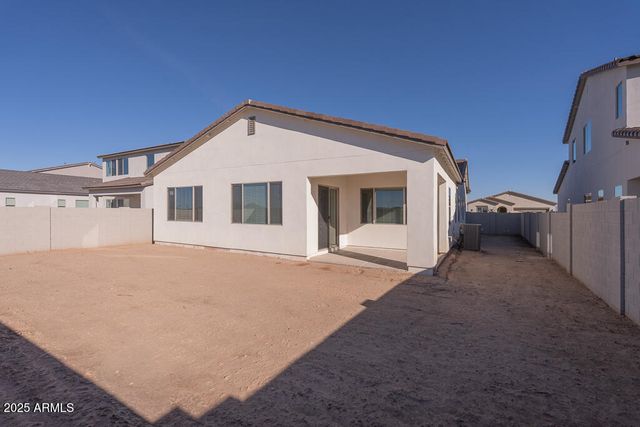 2333 E Foremaster Road, San Tan Valley, AZ 85140