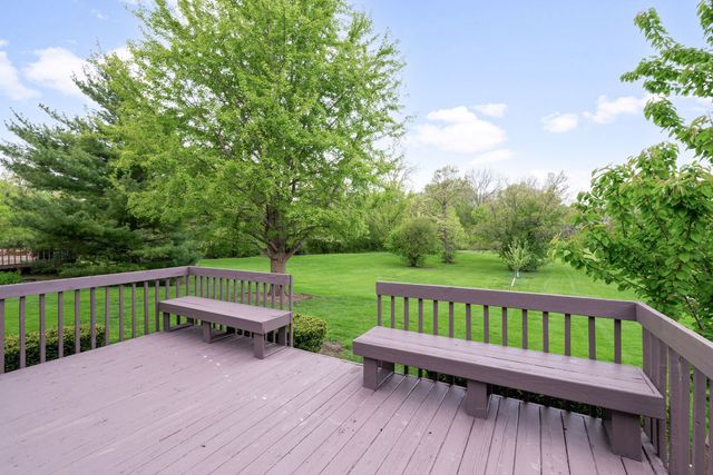 910 Red Fox Lane, Oak Brook, IL 60523