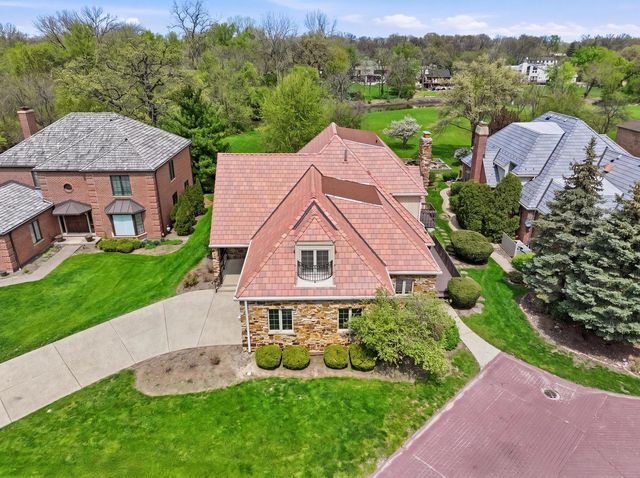 910 Red Fox Lane, Oak Brook, IL 60523