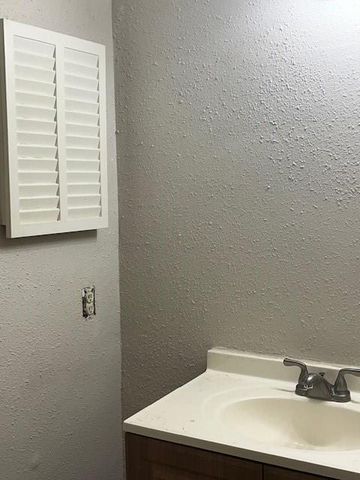 12500 Sandpiper Drive 195, Houston, TX 77035