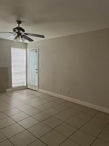 12500 Sandpiper Drive 195, Houston, TX 77035