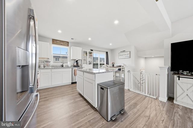 72 SNICKERS CT, Martinsburg, WV 25403