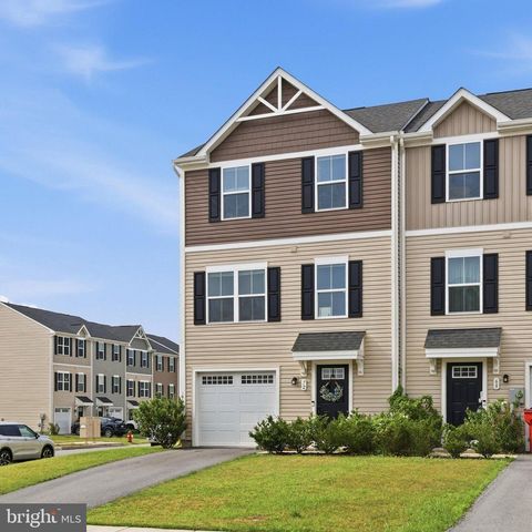 72 SNICKERS CT, Martinsburg, WV 25403