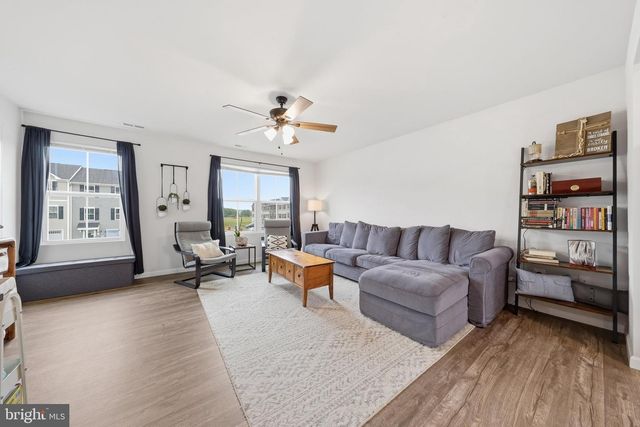72 SNICKERS CT, Martinsburg, WV 25403