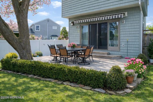 6 Cook Street, Monmouth Beach, NJ 07750