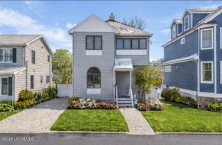 6 Cook Street, Monmouth Beach, NJ 07750
