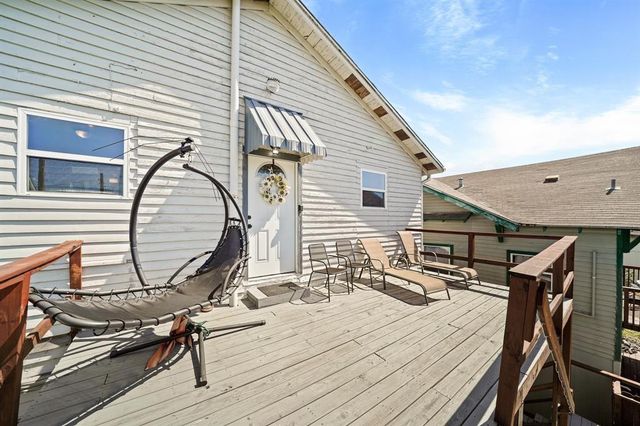 3223 Avenue M B, Galveston, TX 77550