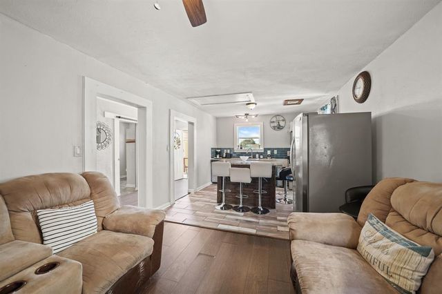 3223 Avenue M B, Galveston, TX 77550