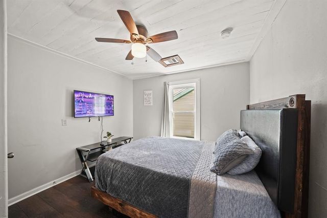3223 Avenue M B, Galveston, TX 77550