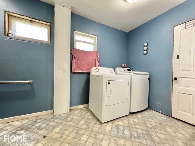 2687 N Geeck Road, Corunna, MI 48817