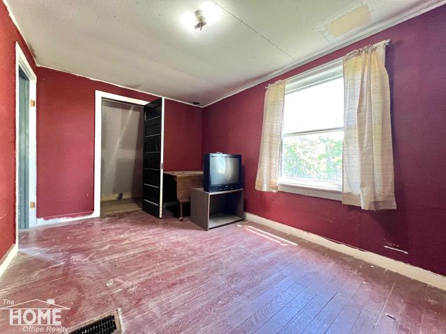 2687 N Geeck Road, Corunna, MI 48817