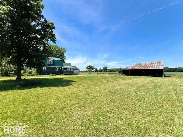 2687 N Geeck Road, Corunna, MI 48817