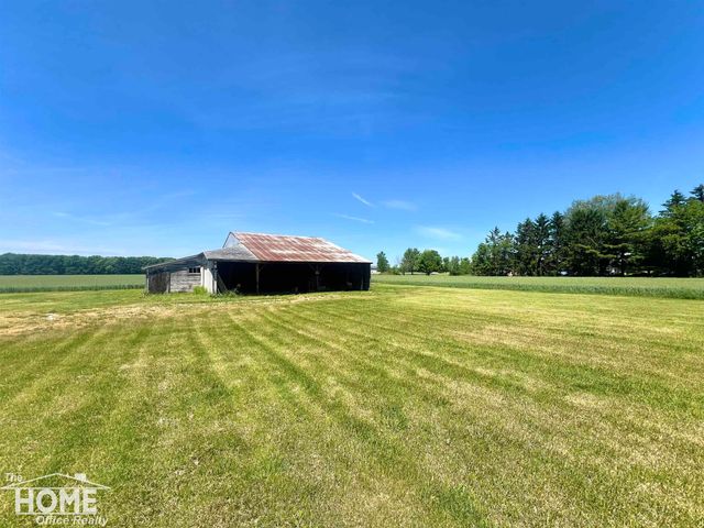 2687 N Geeck Road, Corunna, MI 48817