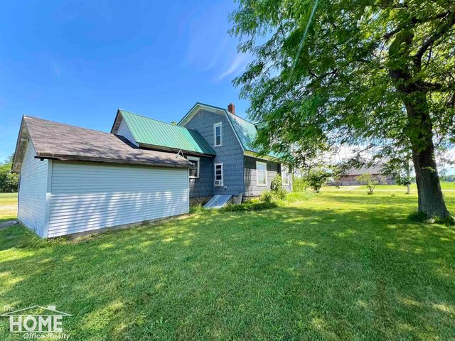 2687 N Geeck Road, Corunna, MI 48817