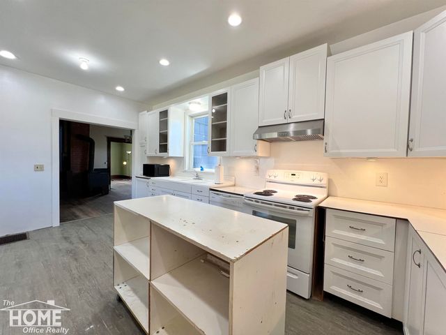 2687 N Geeck Road, Corunna, MI 48817