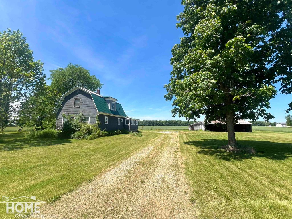 2687 N Geeck Road, Corunna, MI 48817