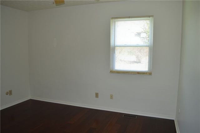 1280 Kentshire Drive, Centerville, OH 45459
