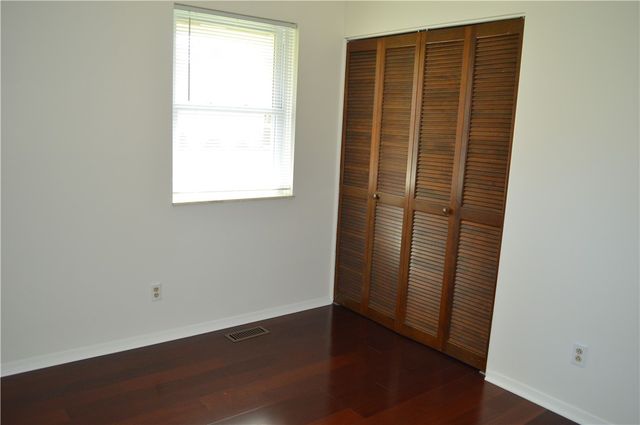 1280 Kentshire Drive, Centerville, OH 45459