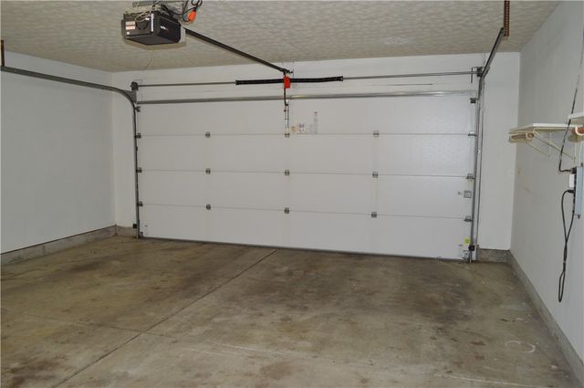 1280 Kentshire Drive, Centerville, OH 45459