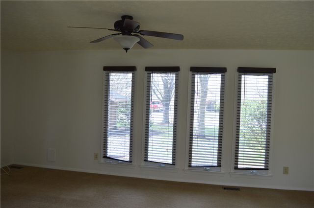 1280 Kentshire Drive, Centerville, OH 45459