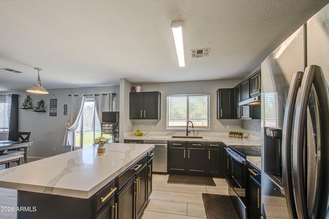 23756 W PECAN Road, Buckeye, AZ 85326