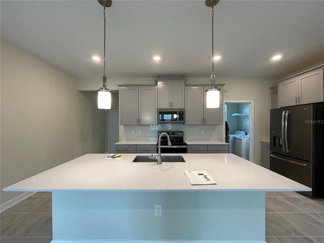 213 GENTLE BREEZE LANE, Winter Springs, FL 32708