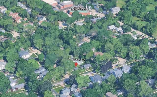 1704 Maple Avenue, Northbrook, IL 60062