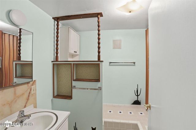 5631 E 115th Avenue, Anchorage, AK 99516