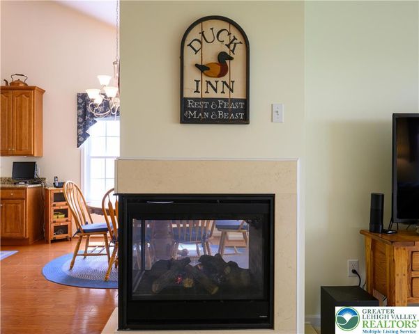 6515 Betsy Ross Circle, Bethlehem City, PA 18017