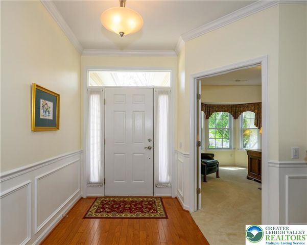 6515 Betsy Ross Circle, Bethlehem City, PA 18017