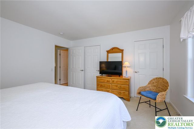 6515 Betsy Ross Circle, Bethlehem City, PA 18017