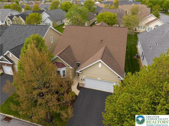 6515 Betsy Ross Circle, Bethlehem City, PA 18017