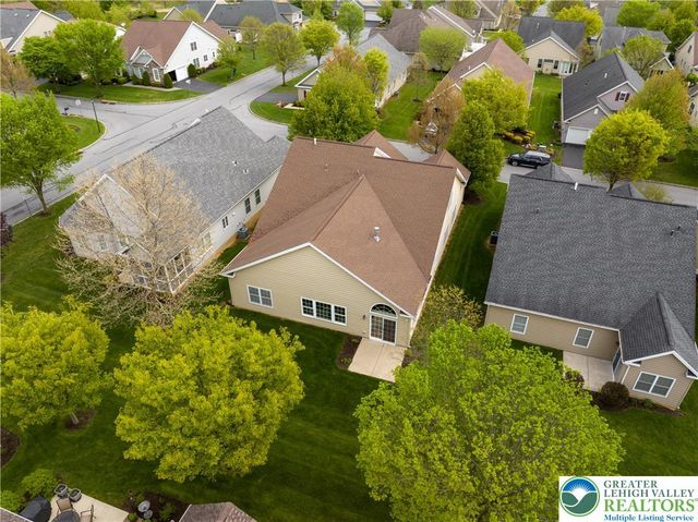 6515 Betsy Ross Circle, Bethlehem City, PA 18017