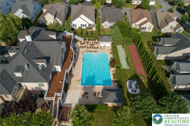 6515 Betsy Ross Circle, Bethlehem City, PA 18017