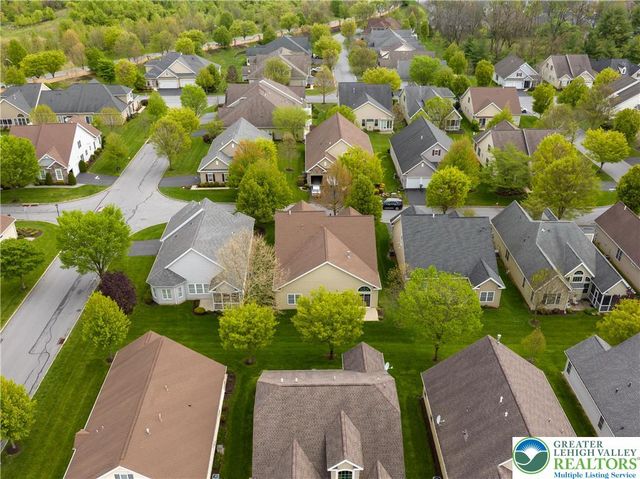 6515 Betsy Ross Circle, Bethlehem City, PA 18017
