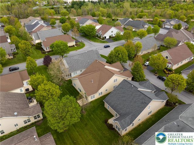 6515 Betsy Ross Circle, Bethlehem City, PA 18017