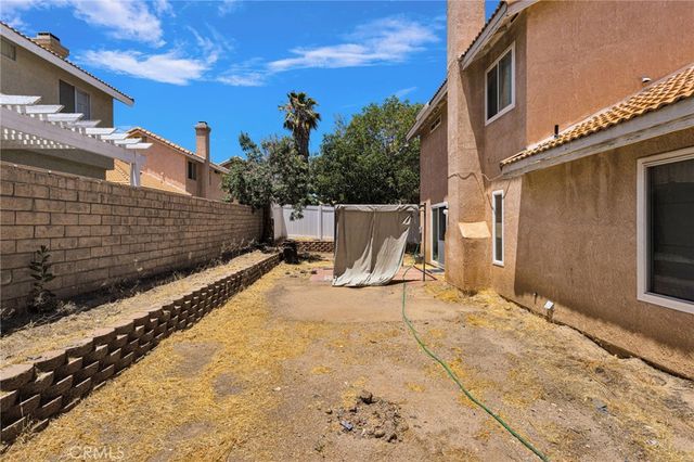 14553 Golden Trail, Victorville, CA 92392