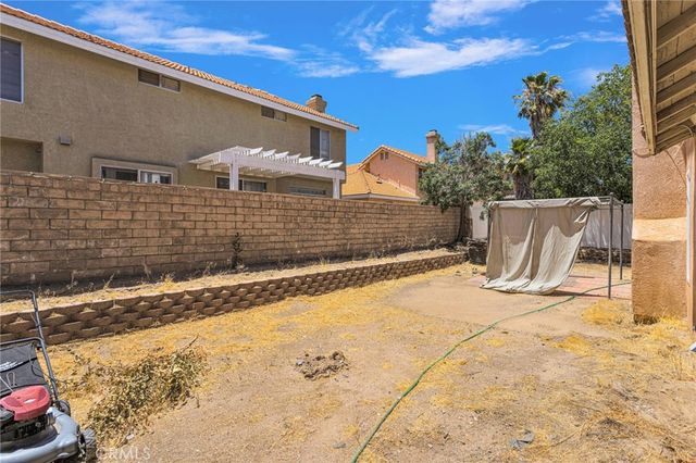 14553 Golden Trail, Victorville, CA 92392