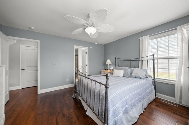 1141 Old Duke Dr, Clarksville, TN 37043