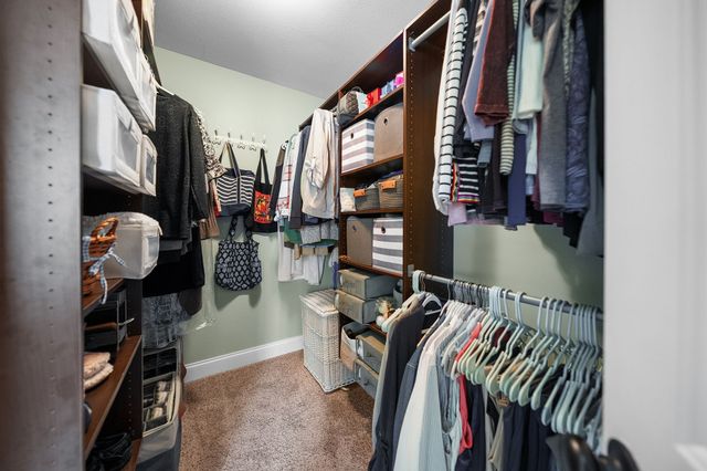1141 Old Duke Dr, Clarksville, TN 37043