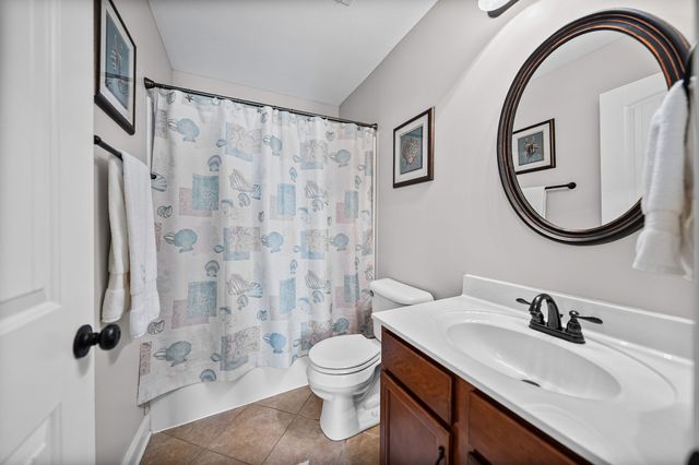 1141 Old Duke Dr, Clarksville, TN 37043