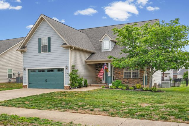 1141 Old Duke Dr, Clarksville, TN 37043