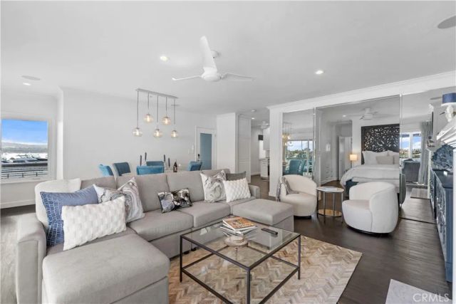 215 E Edgewater, Newport Beach, CA 92661